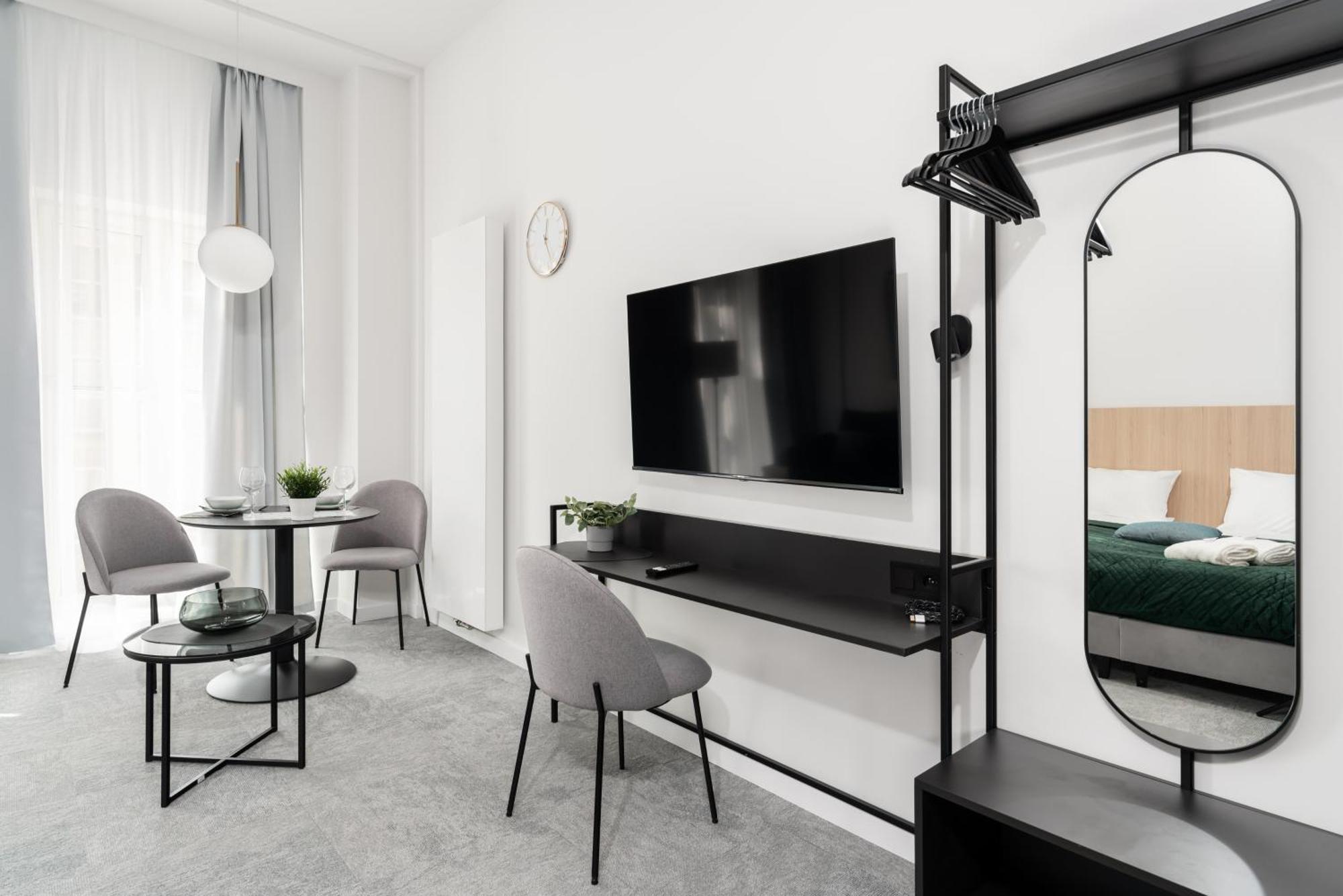 Citycenter Sauna & Fitness Apartments Podgorna By Renters Prestige Poznań Esterno foto